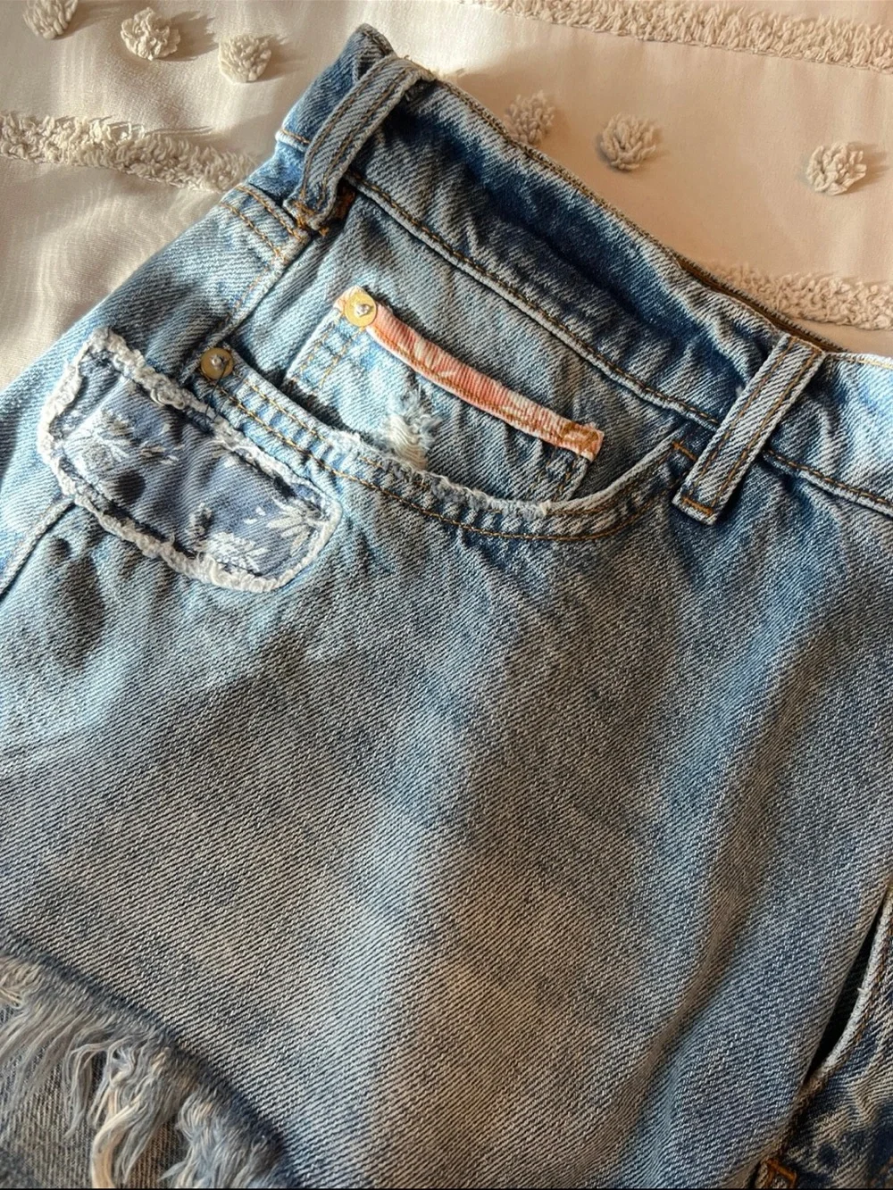 Anthropologie Light Blue Distressed Denim Frayed Hem Shorts - Picture 5 of 5